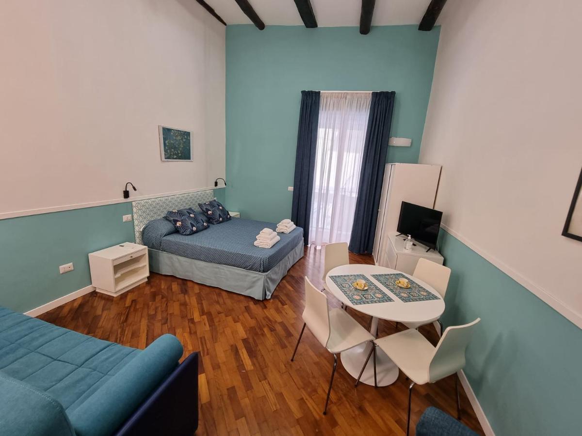 Panto' Apartment 2 Steps To Toledo Street Naples Exterior photo